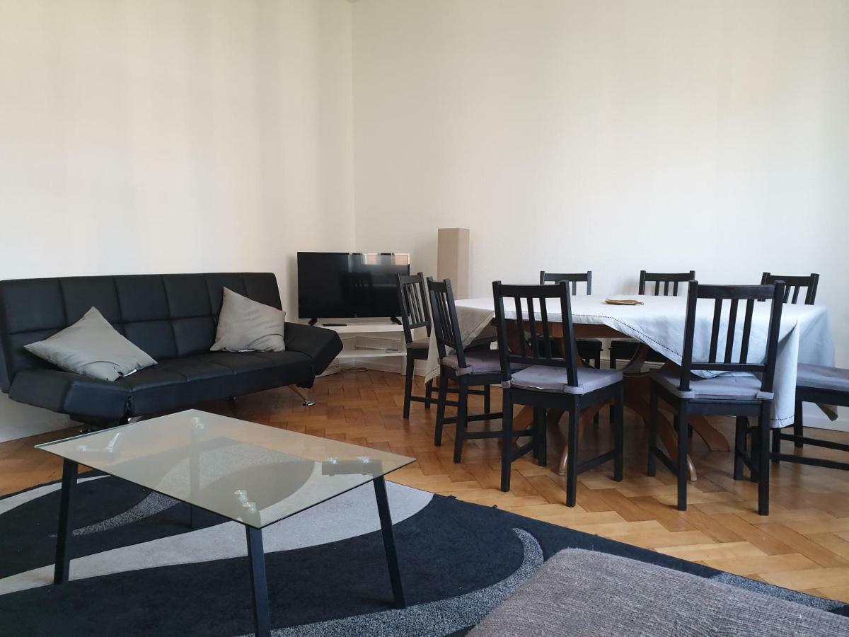 Centre Le 85, Superbe F5, 125m2, 5 Pieces Apartamento *